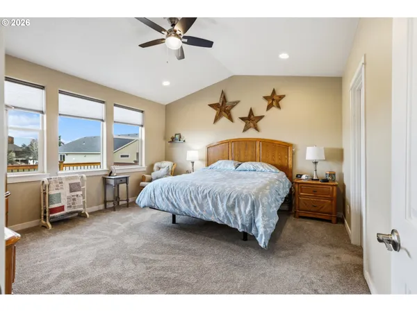 $619,900 | 2549 East 18th Street, The Dalles, OR 97058