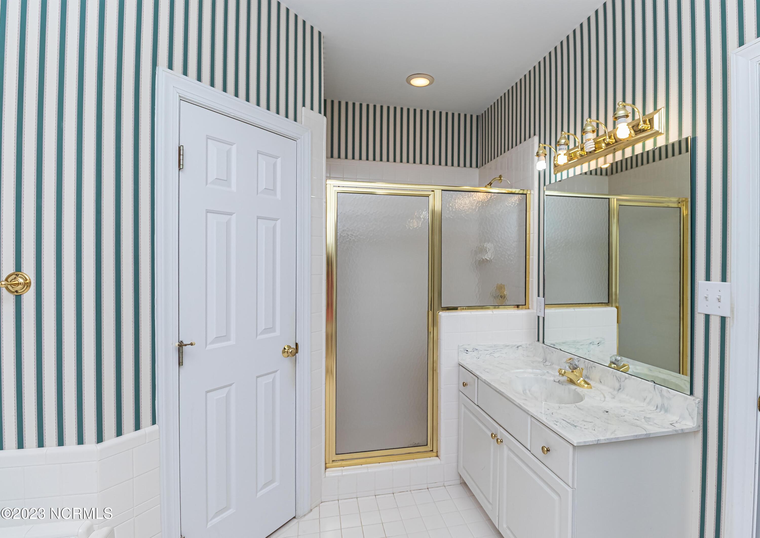 1409 Kings Branch Way Raleigh, NC 27614 - Photo 19 of 48 IMG_0944