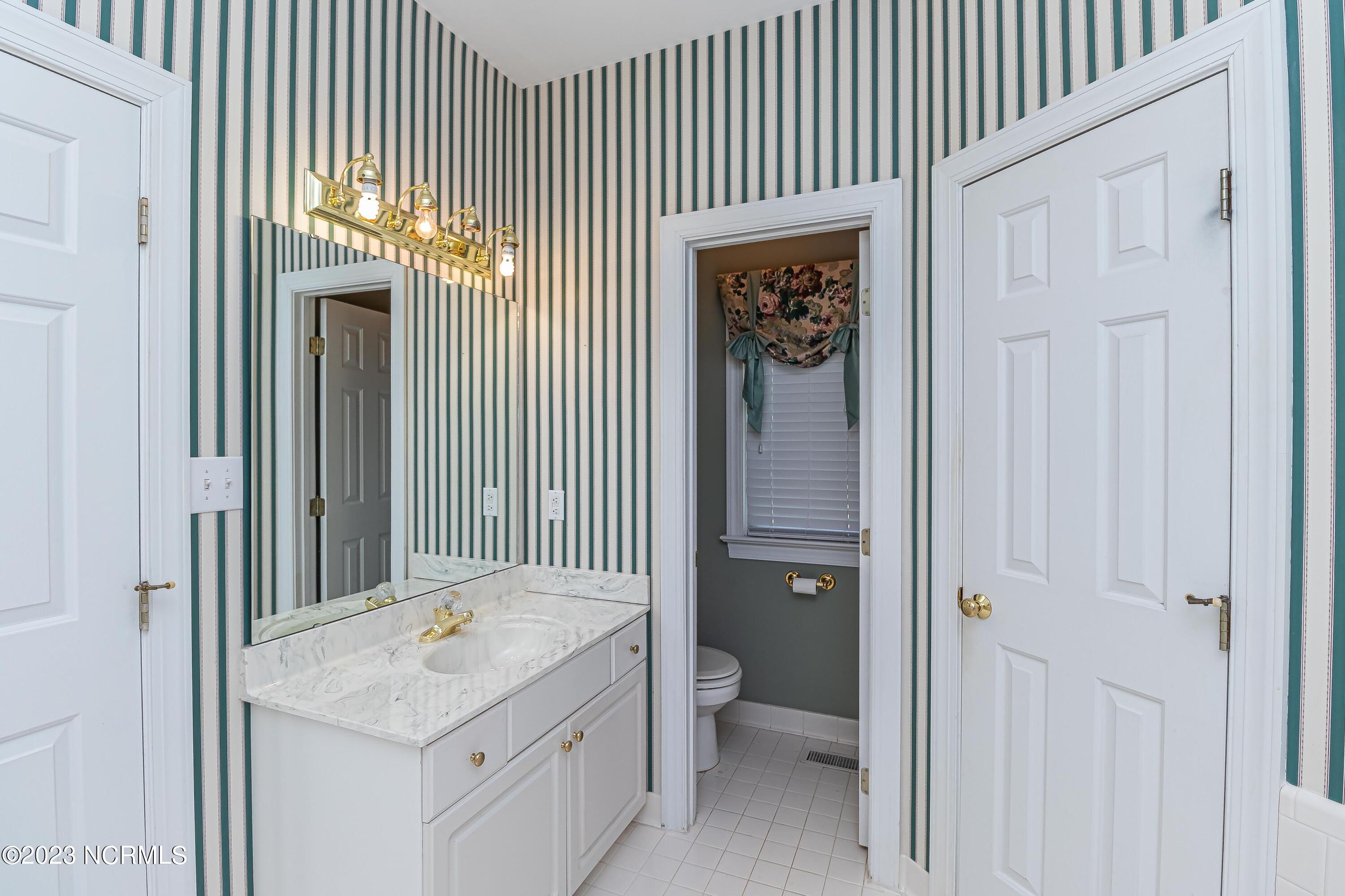 1409 Kings Branch Way Raleigh, NC 27614 - Photo 20 of 48 IMG_0945