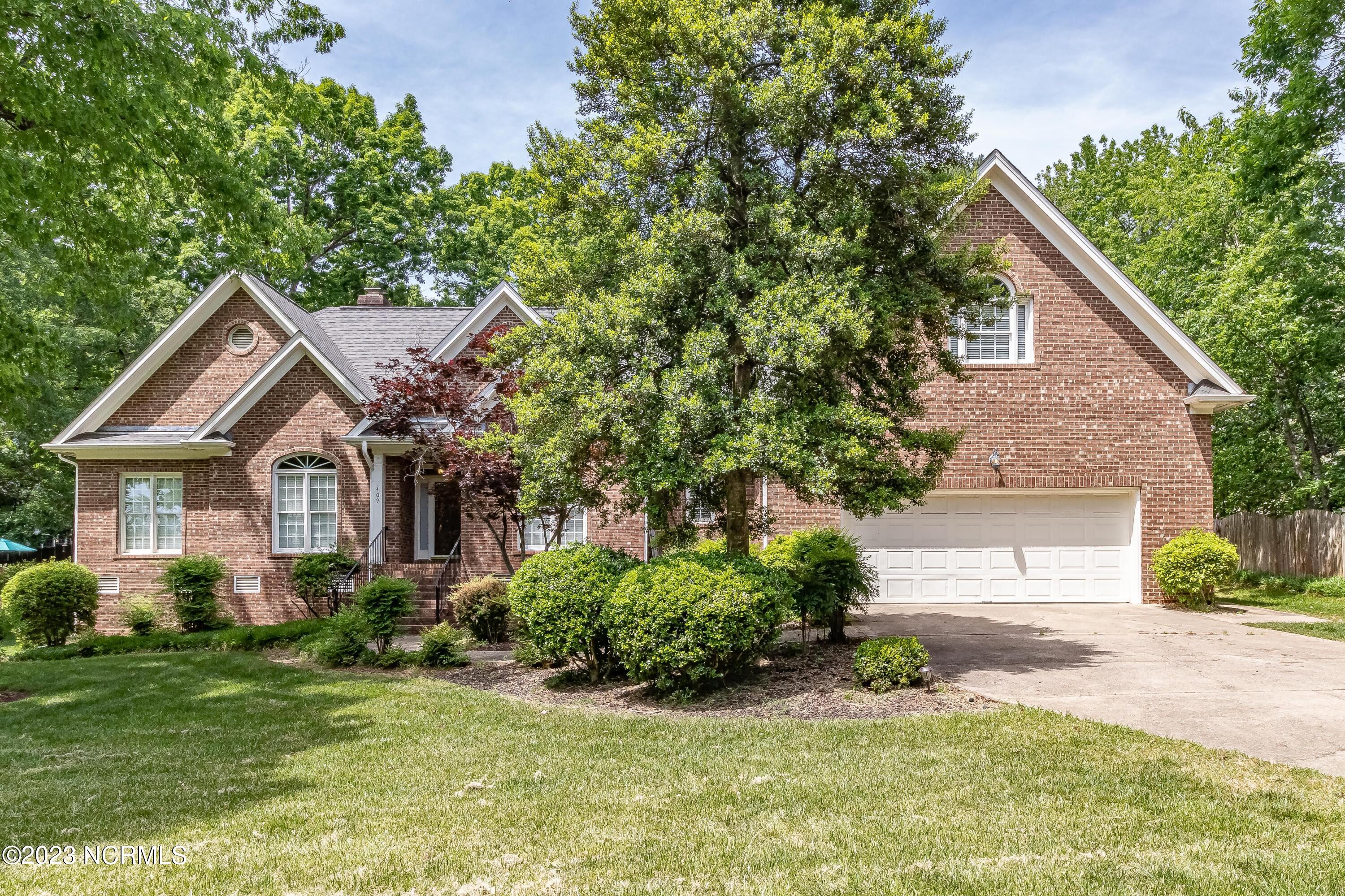 1409 Kings Branch Way Raleigh, NC 27614 - Photo 2 of 48 IMG_0920