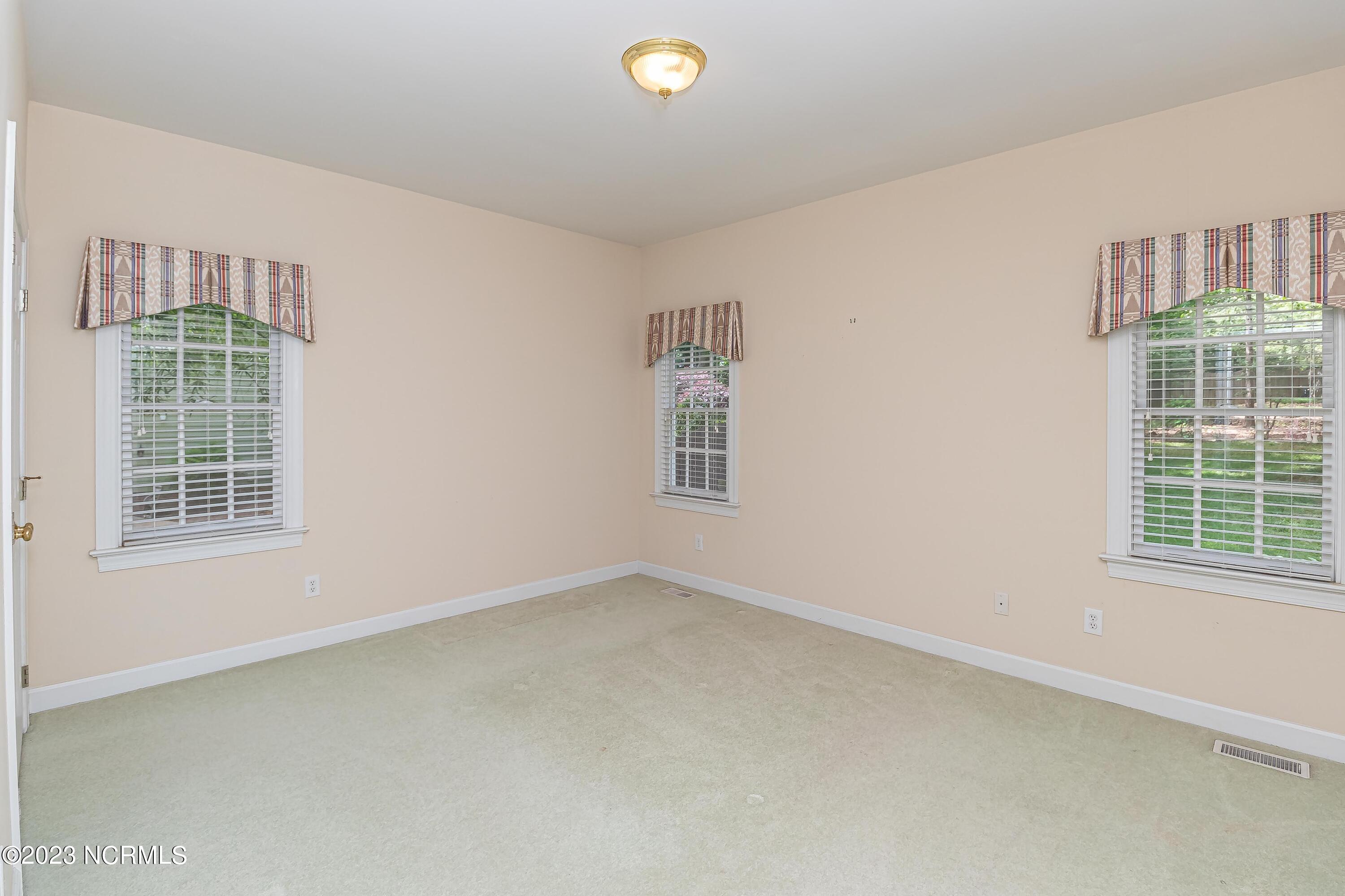 1409 Kings Branch Way Raleigh, NC 27614 - Photo 28 of 48 IMG_0965