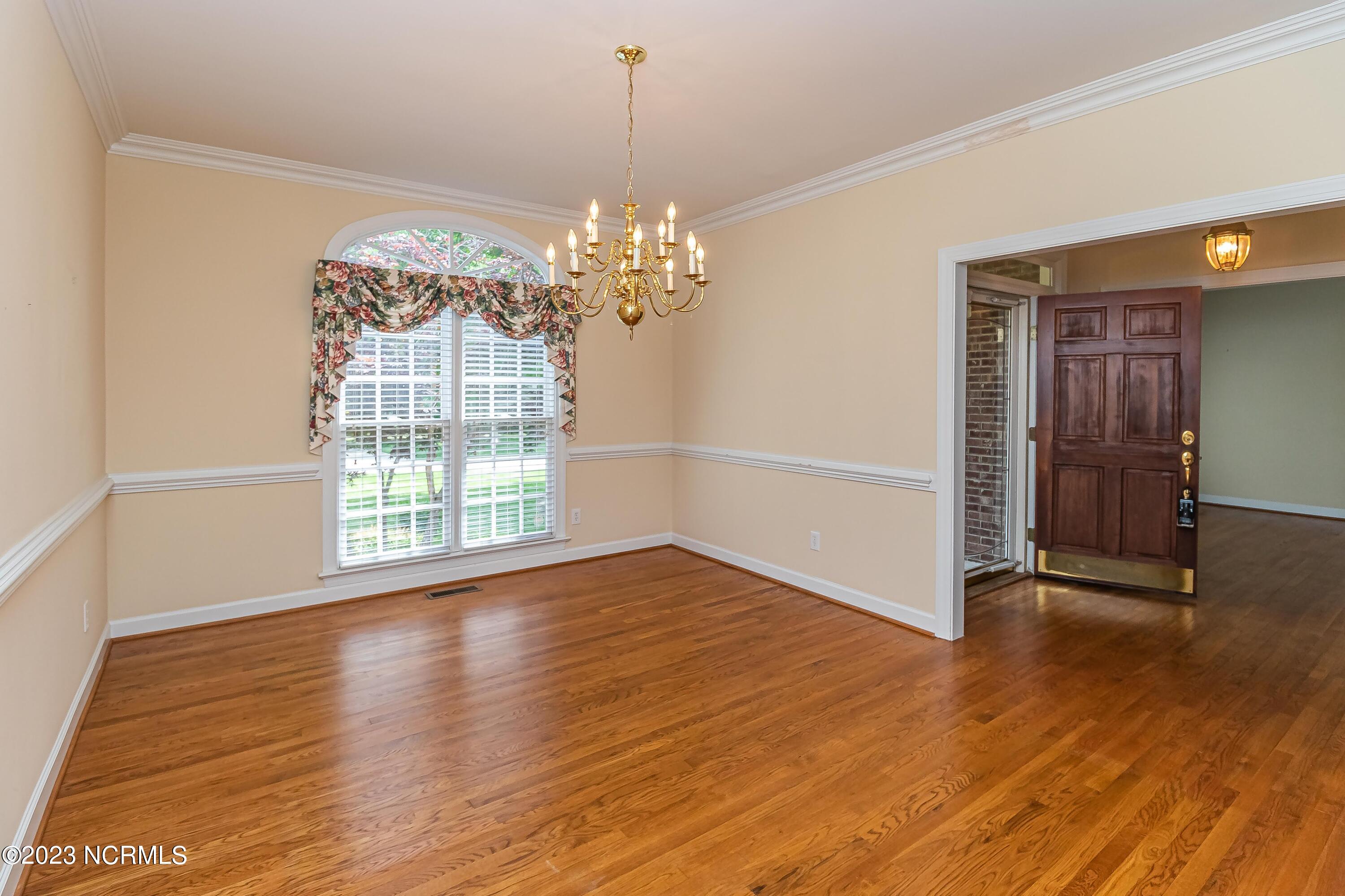 1409 Kings Branch Way Raleigh, NC 27614 - Photo 7 of 48 IMG_0929