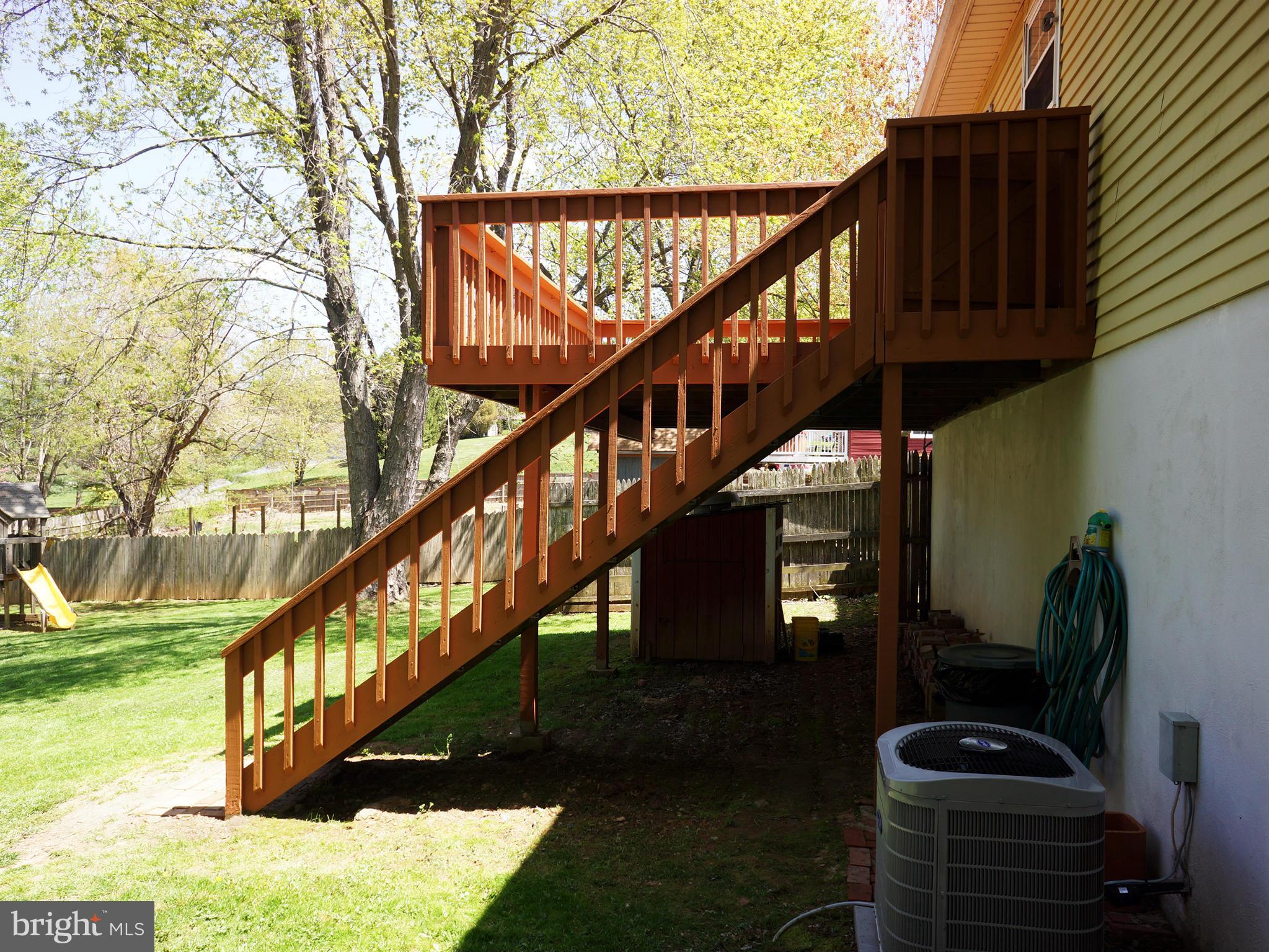 2614 Neudecker Road Westminster, MD 21157 - Photo 6 of 26 a view of entryway