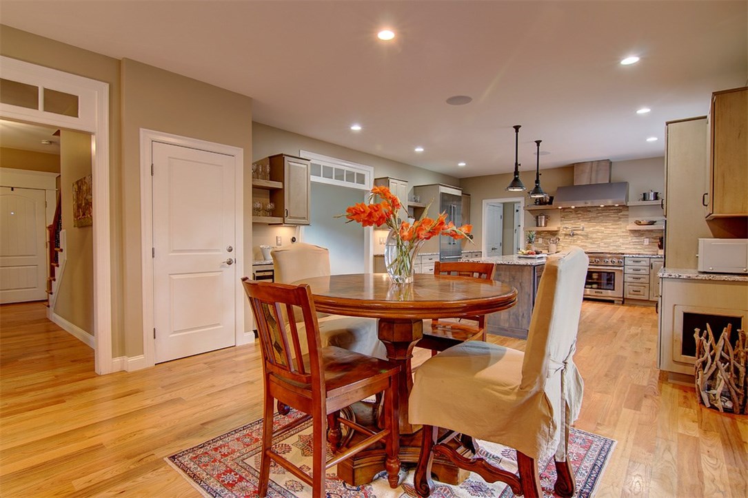 14 Short Road Barrington, RI 02806 - Photo 9 of 29