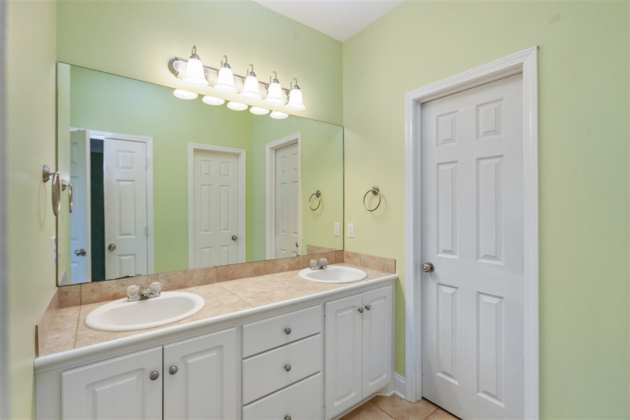 609 Briars Bend Brandon, MS 39042 - Photo 18 of 33 Photo 18