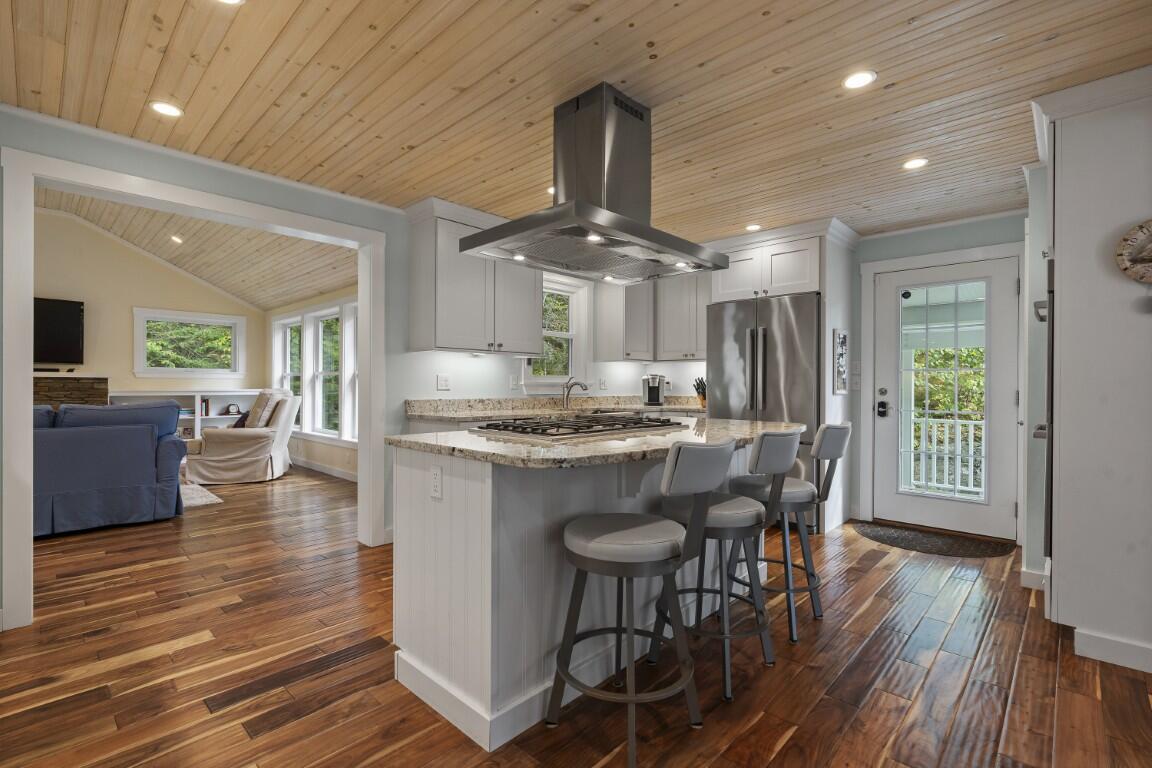 21 Union Court Boothbay Harbor, ME 04538 - Photo 10 of 51 10