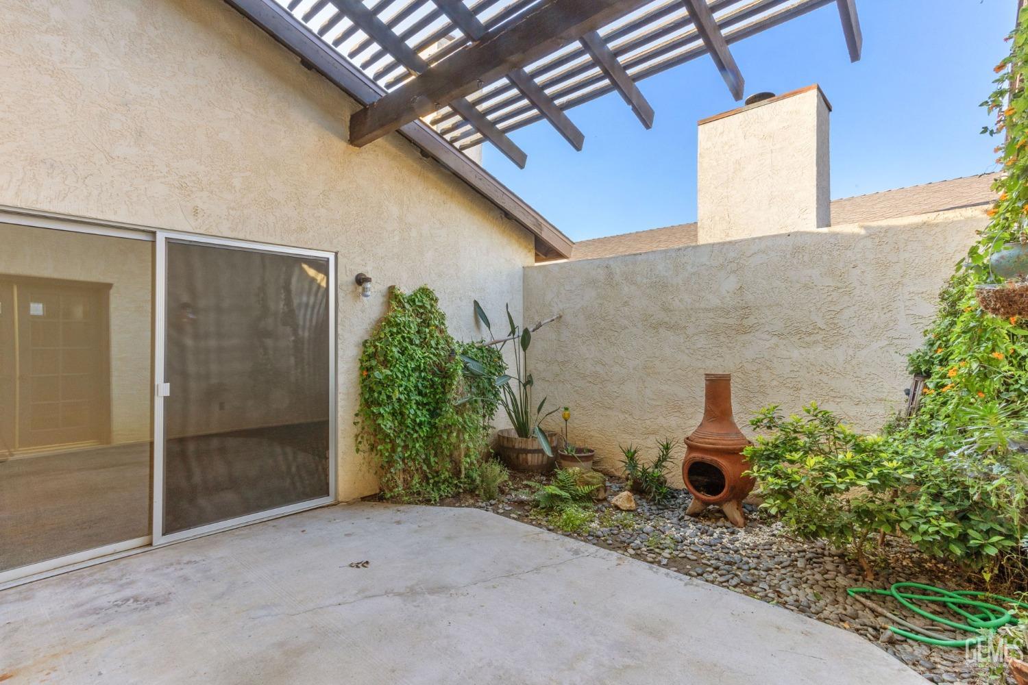 Undisclosed Address Bakersfield, CA 93309 - Photo 19 of 33 a backyard of a house