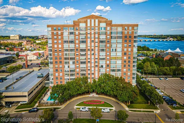 $299,000 | 250 East Harbortown Drive, Unit 703, Detroit, MI 48207