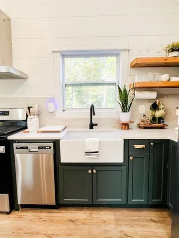 $1,800 | 300 Burbano Creekside Landing, Talking Rock, GA 30175