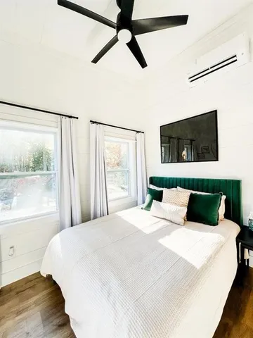 $1,800 | 300 Burbano Creekside Landing, Talking Rock, GA 30175