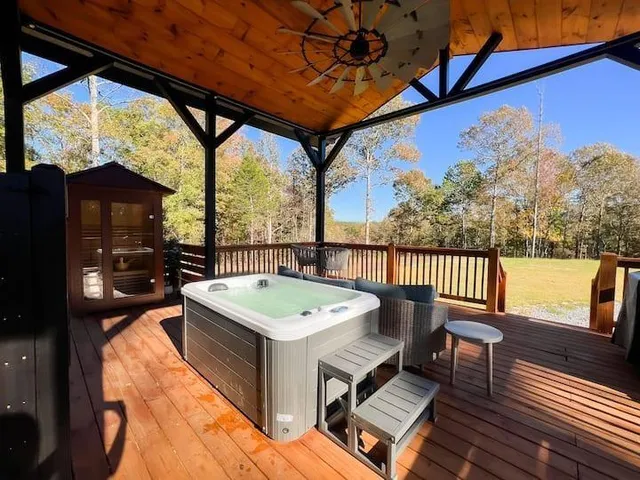 $1,800 | 300 Burbano Creekside Landing, Talking Rock, GA 30175