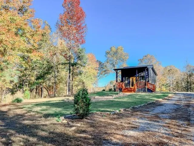 $1,800 | 300 Burbano Creekside Landing, Talking Rock, GA 30175