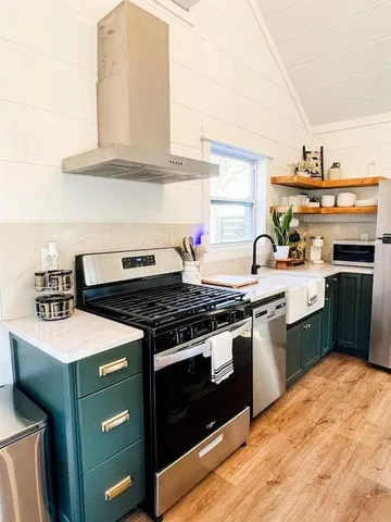 $1,800 | 300 Burbano Creekside Landing, Talking Rock, GA 30175