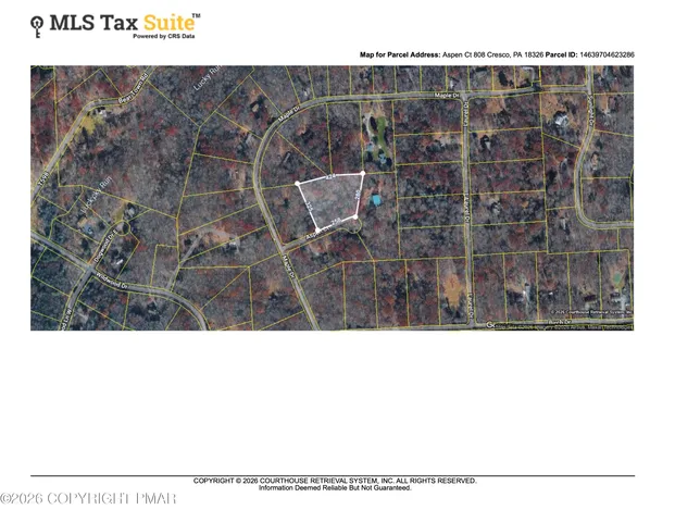 a black and white photo of a building