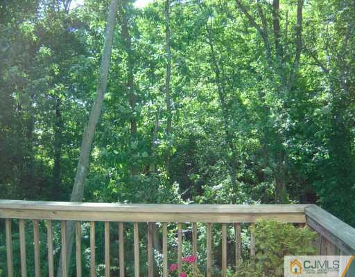 10 Timber Ridge Road North Brunswick, NJ 08902 - Photo 3 of 8