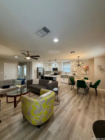 $1,750 | 514 Martin Luther King Drive, San Antonio, TX 78203