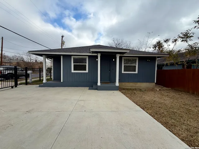 $1,750 | 514 Martin Luther King Drive, San Antonio, TX 78203