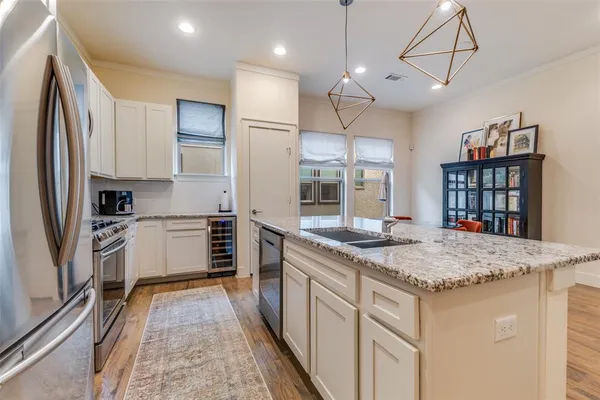 $3,100 | 5909 Ross Avenue, Unit 3, Dallas, TX 75206