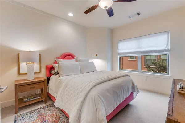 $3,100 | 5909 Ross Avenue, Unit 3, Dallas, TX 75206