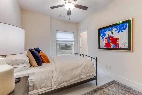 $3,100 | 5909 Ross Avenue, Unit 3, Dallas, TX 75206