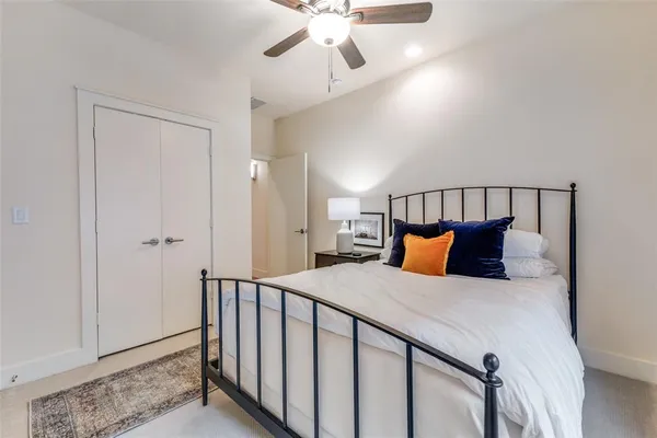 $3,100 | 5909 Ross Avenue, Unit 3, Dallas, TX 75206