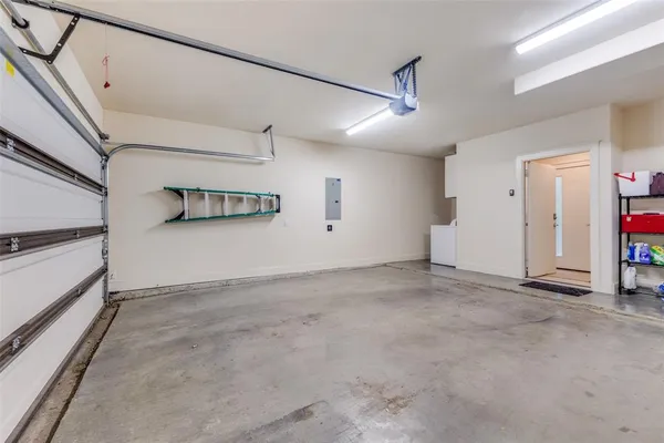 $3,100 | 5909 Ross Avenue, Unit 3, Dallas, TX 75206