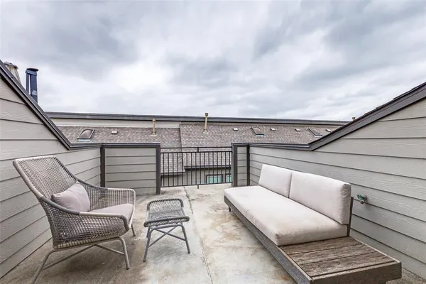 $3,100 | 5909 Ross Avenue, Unit 3, Dallas, TX 75206