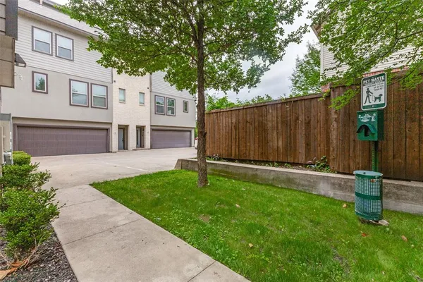 $3,100 | 5909 Ross Avenue, Unit 3, Dallas, TX 75206