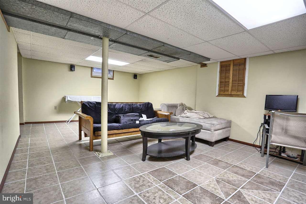 107 Rutherford Road Harrisburg, PA 17109 - Photo 18 of 25 Gallery Image 18