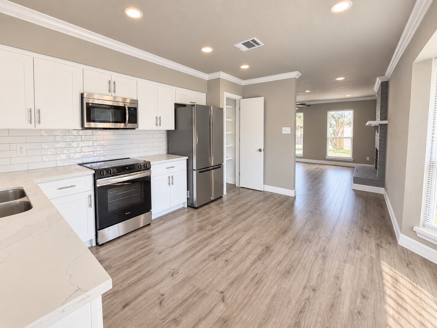 23815 Firegate Drive Spring, TX 77373 - Photo 5 of 12 Gallery Image 5