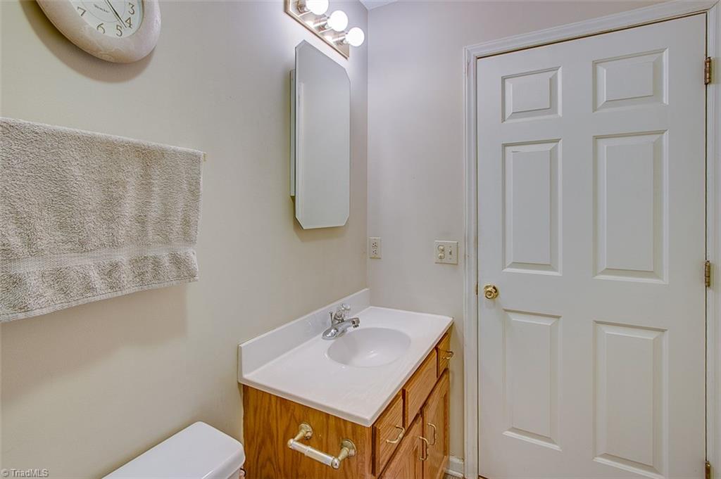 245 Hampton Road, Unit 5D Asheboro, NC 27203 - Photo 16 of 26 Gallery Image 16