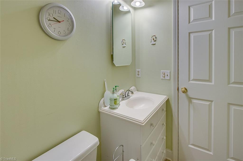 245 Hampton Road, Unit 5D Asheboro, NC 27203 - Photo 20 of 26 Gallery Image 20