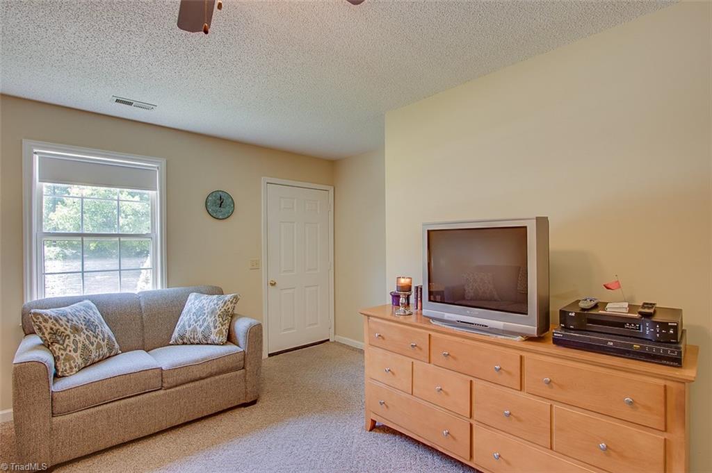 245 Hampton Road, Unit 5D Asheboro, NC 27203 - Photo 5 of 26 Gallery Image 5