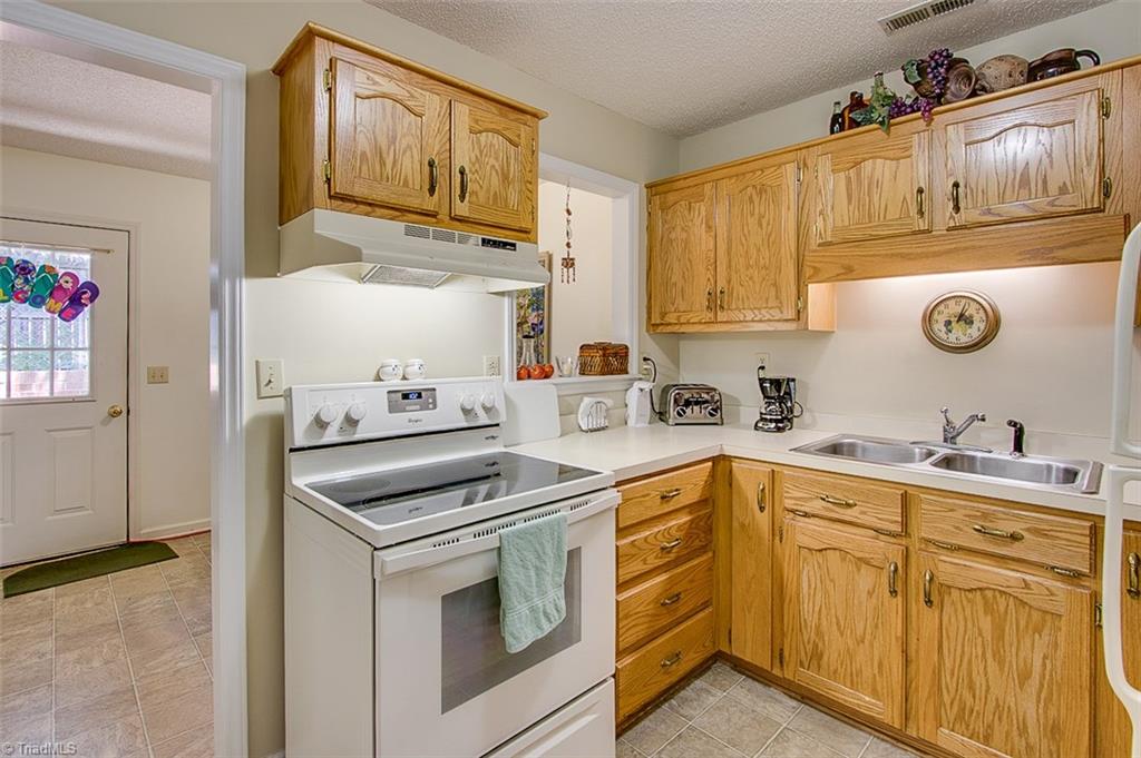 245 Hampton Road, Unit 5D Asheboro, NC 27203 - Photo 7 of 26 Gallery Image 7