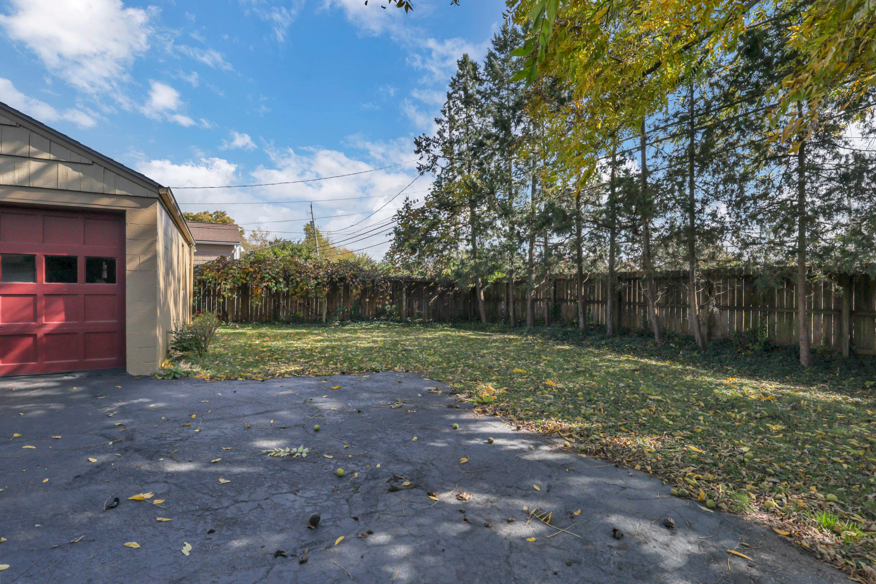23 East Weisheimer Road Columbus, OH 43214 - Photo 49 of 50 0N4A3232