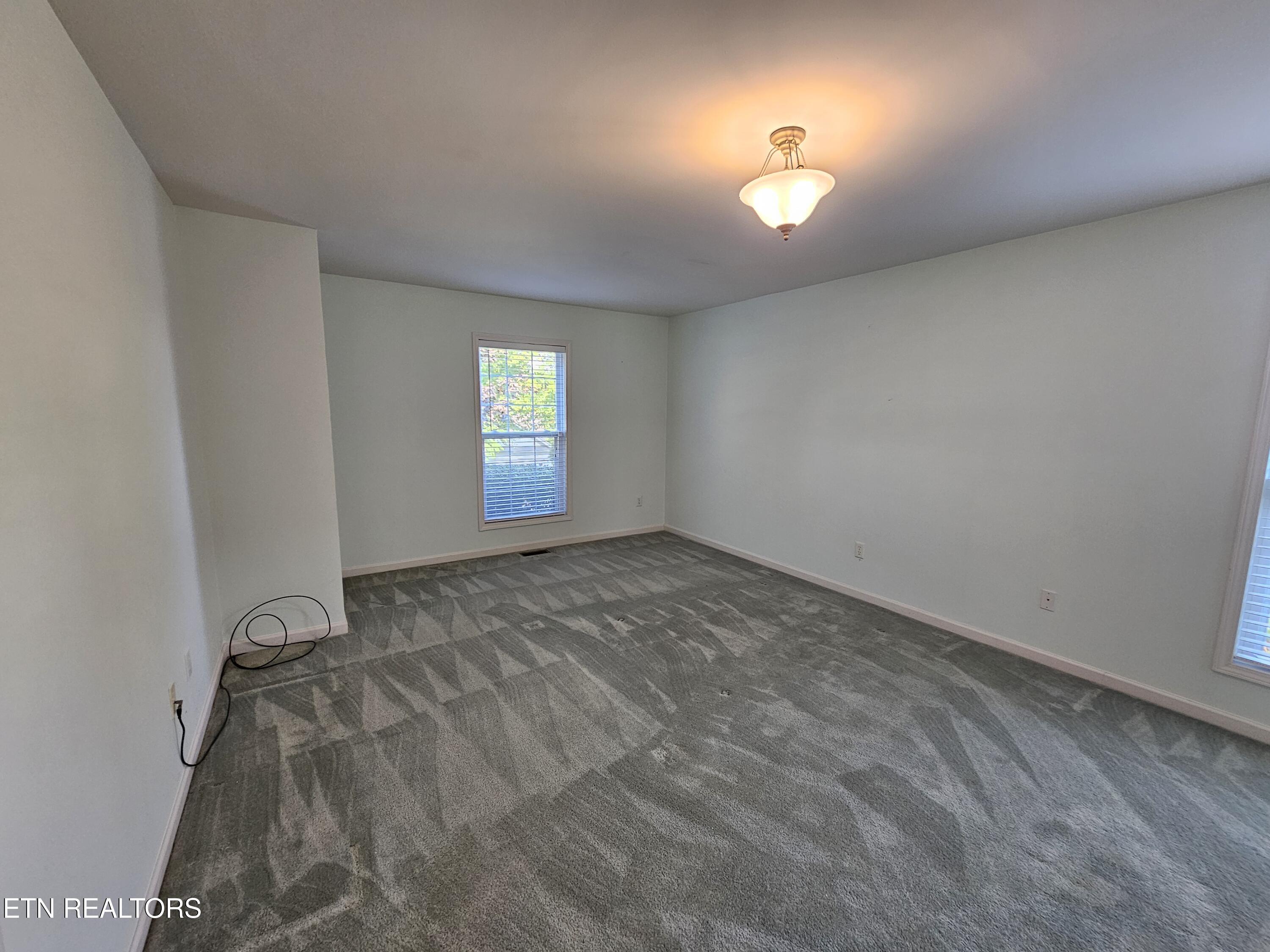 208 Kiowa Point Loudon, TN 37774 - Photo 10 of 19 Master BR