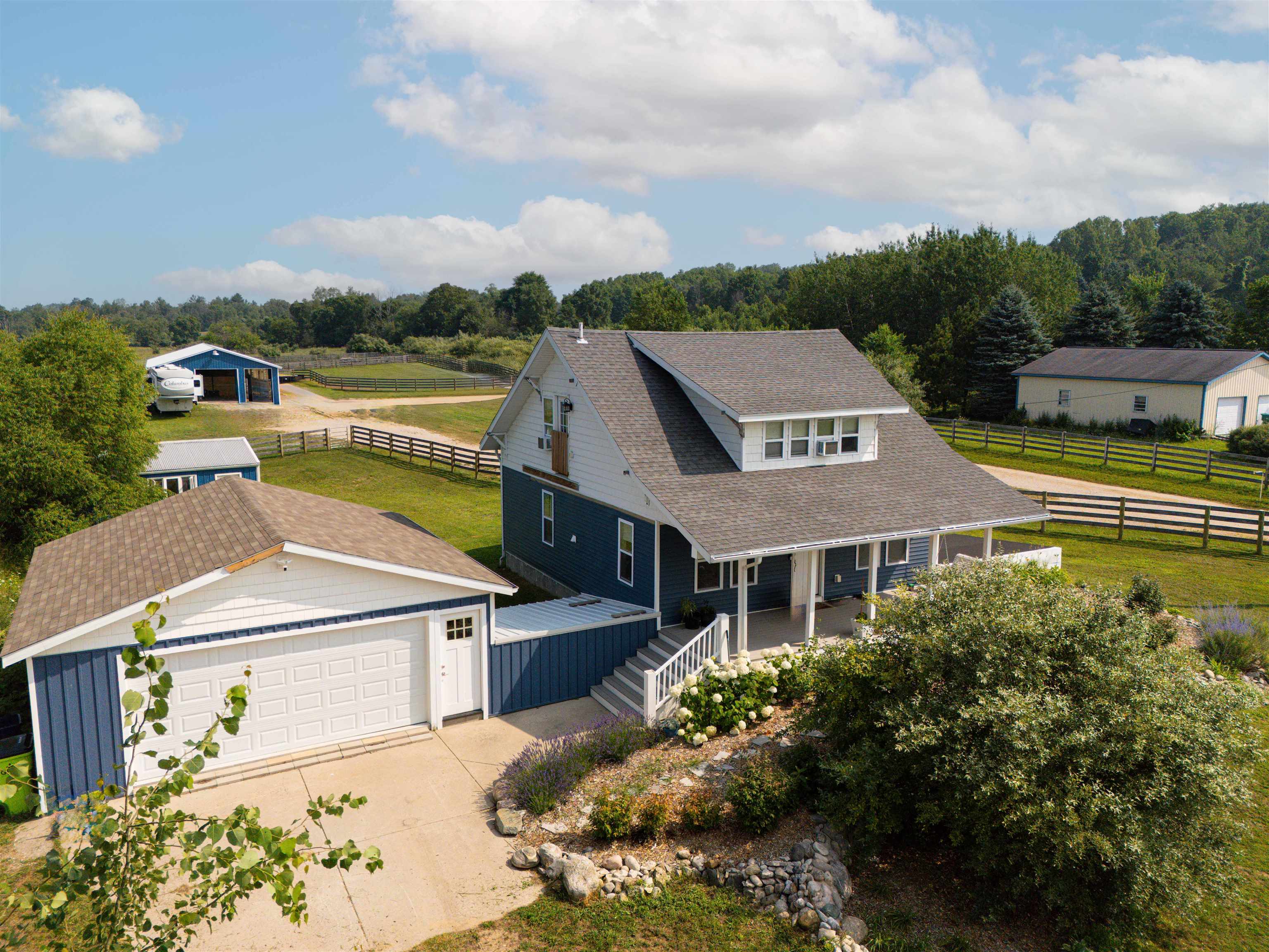 8325 Hawley Road Williamsburg, MI 49690 - Photo 7 of 11