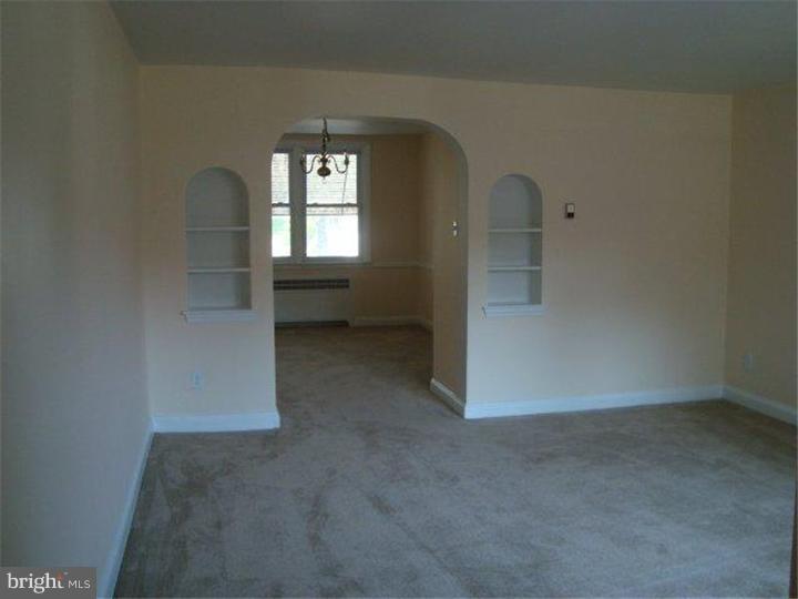 122 Normandy Road Upper Darby, PA 19082 - Photo 4 of 13