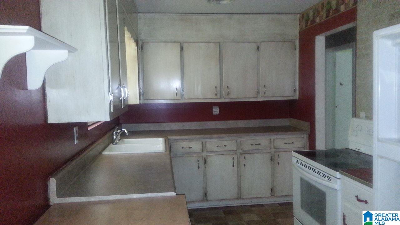 729 Cove Access Road Talladega, AL 35160 - Photo 4 of 12