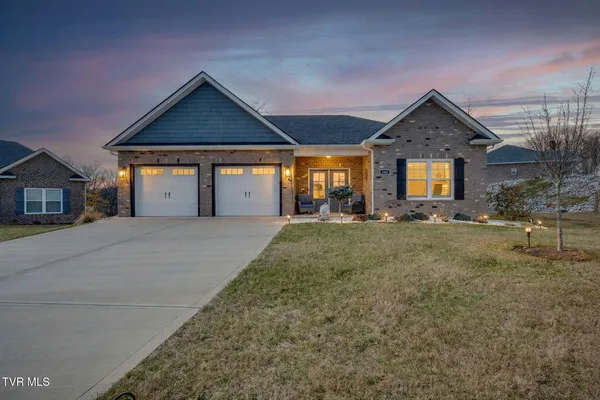 $485,000 | 148 Mountain View Circle, Piney Flats, TN 37686