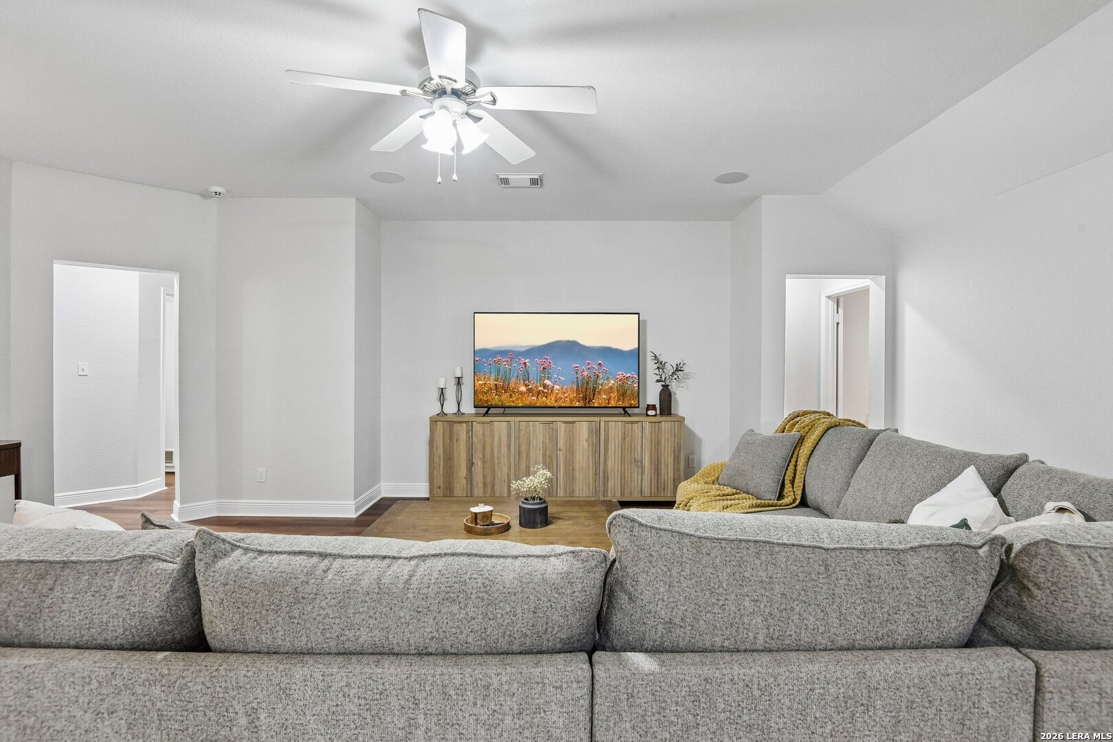8311 Copperglen Converse, TX 78109 - Photo 15 of 48