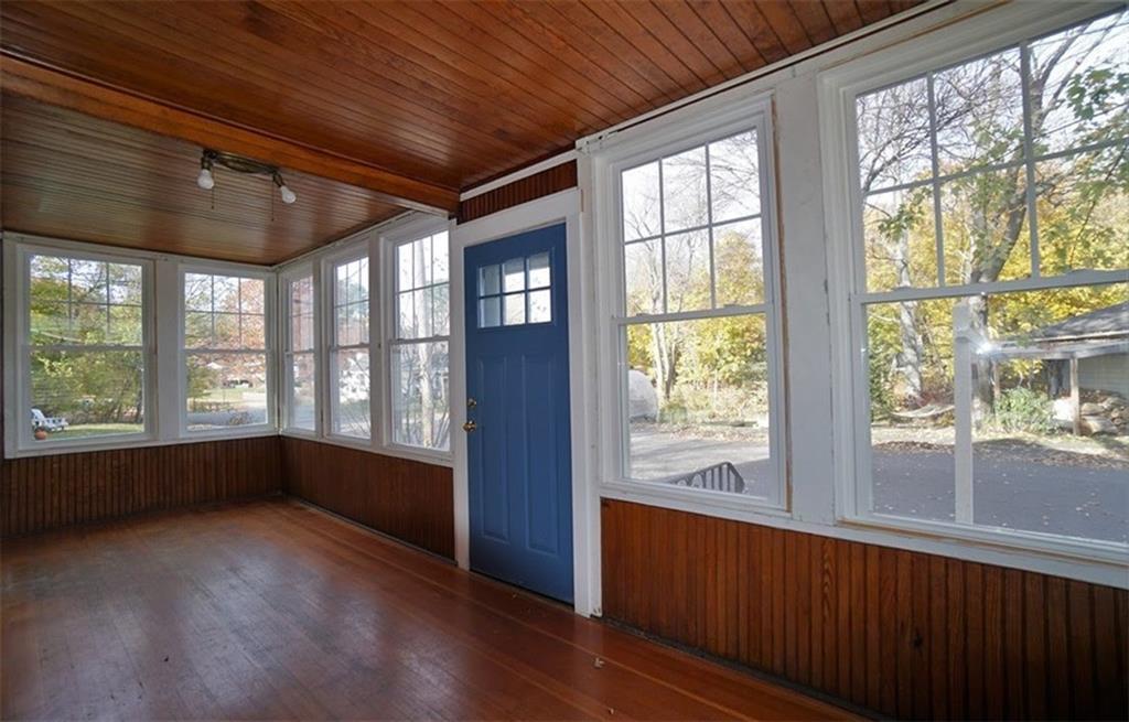 22 Charles Road Cape Elizabeth, ME 04107 - Photo 3 of 19 Photo