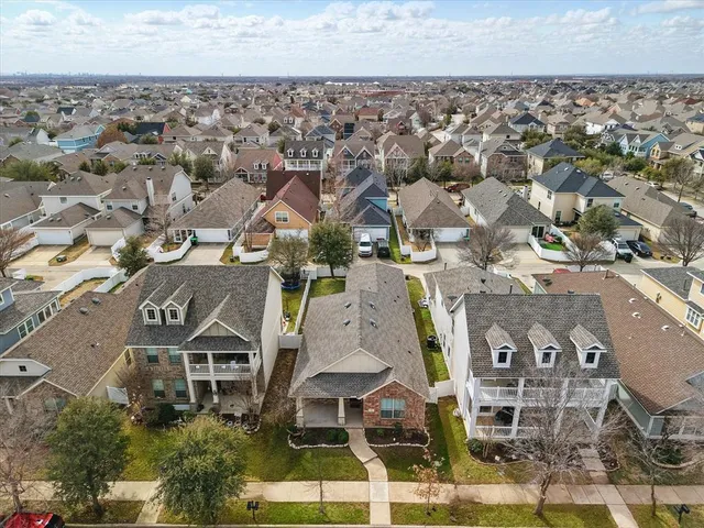 $300,000 | 924 Charleston Lane, Savannah, TX 76227