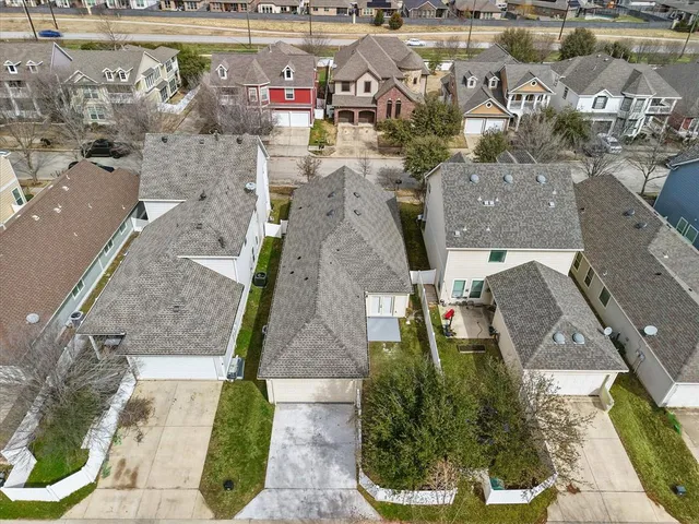 $300,000 | 924 Charleston Lane, Savannah, TX 76227