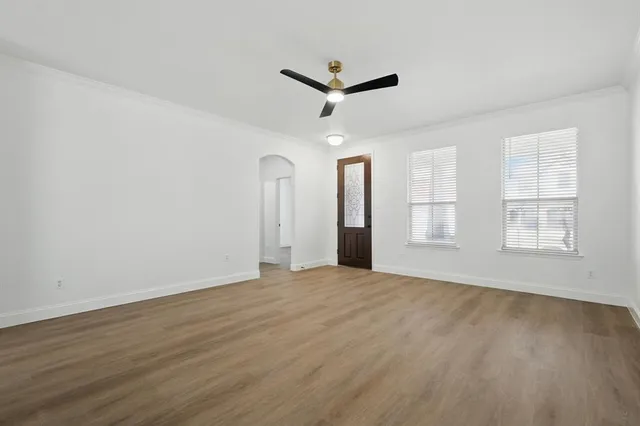 $300,000 | 924 Charleston Lane, Savannah, TX 76227