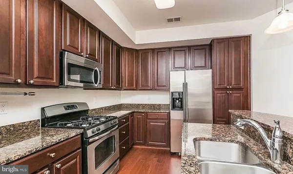 $555,000 | 7516 Stoney Run Drive, Unit 7516A, Hanover, MD 21076