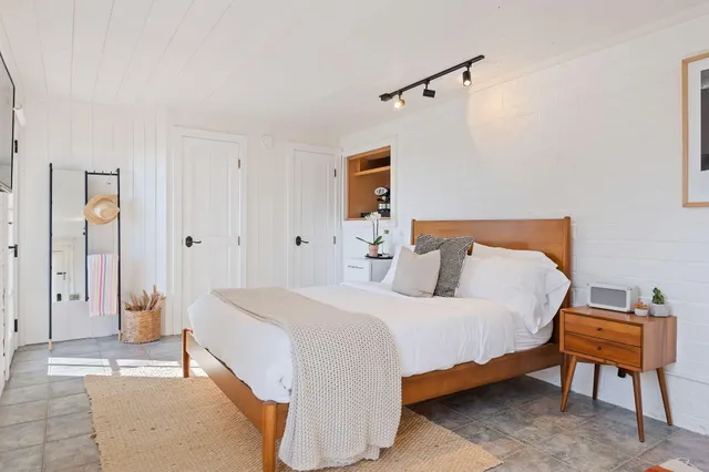 $8,500 | 909 Alameda Padre Serra, Santa Barbara, CA 93103