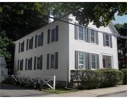 5 Lincoln Street, Unit 4 Plymouth, MA 02360 - Photo 1 of 9 a front view of a house with garden