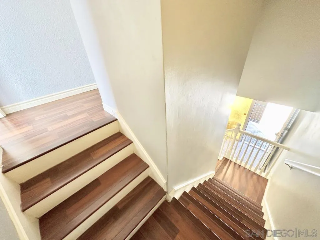 6855 Friars Road, Unit 14 San Diego, CA 92108 - Photo 18 of 31 a view of wooden floor