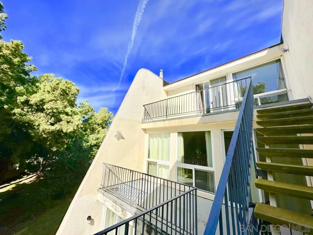 6855 Friars Road, Unit 14 San Diego, CA 92108 - Photo 2 of 31 a view of a balcony